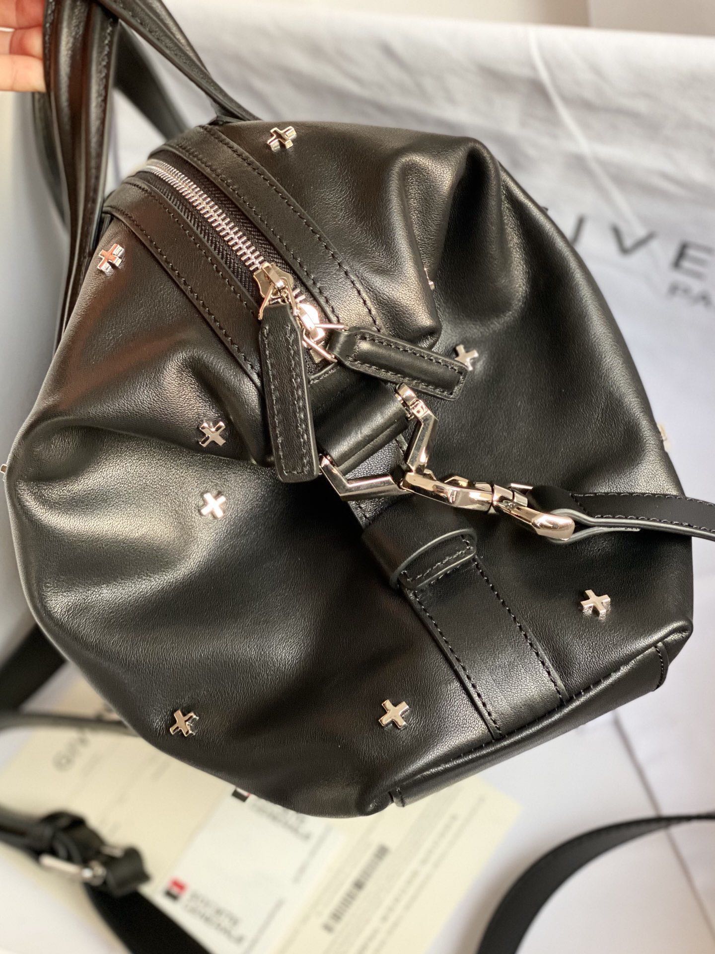 [Top] GIVENCHY Nightingale Rivet Handbag 28cm - Black