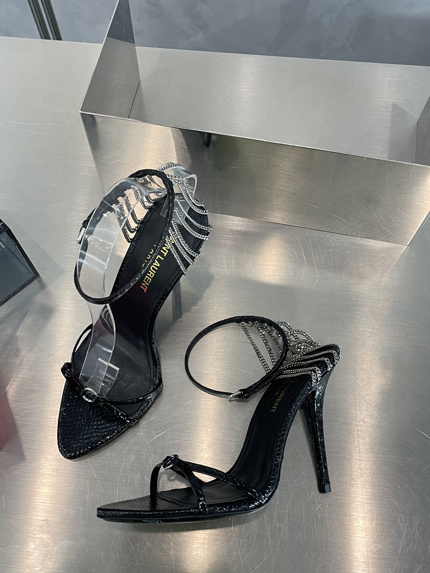 [TOP] Yves Saint Laurent YSL Chain High Heels - GHW & SHW - Black