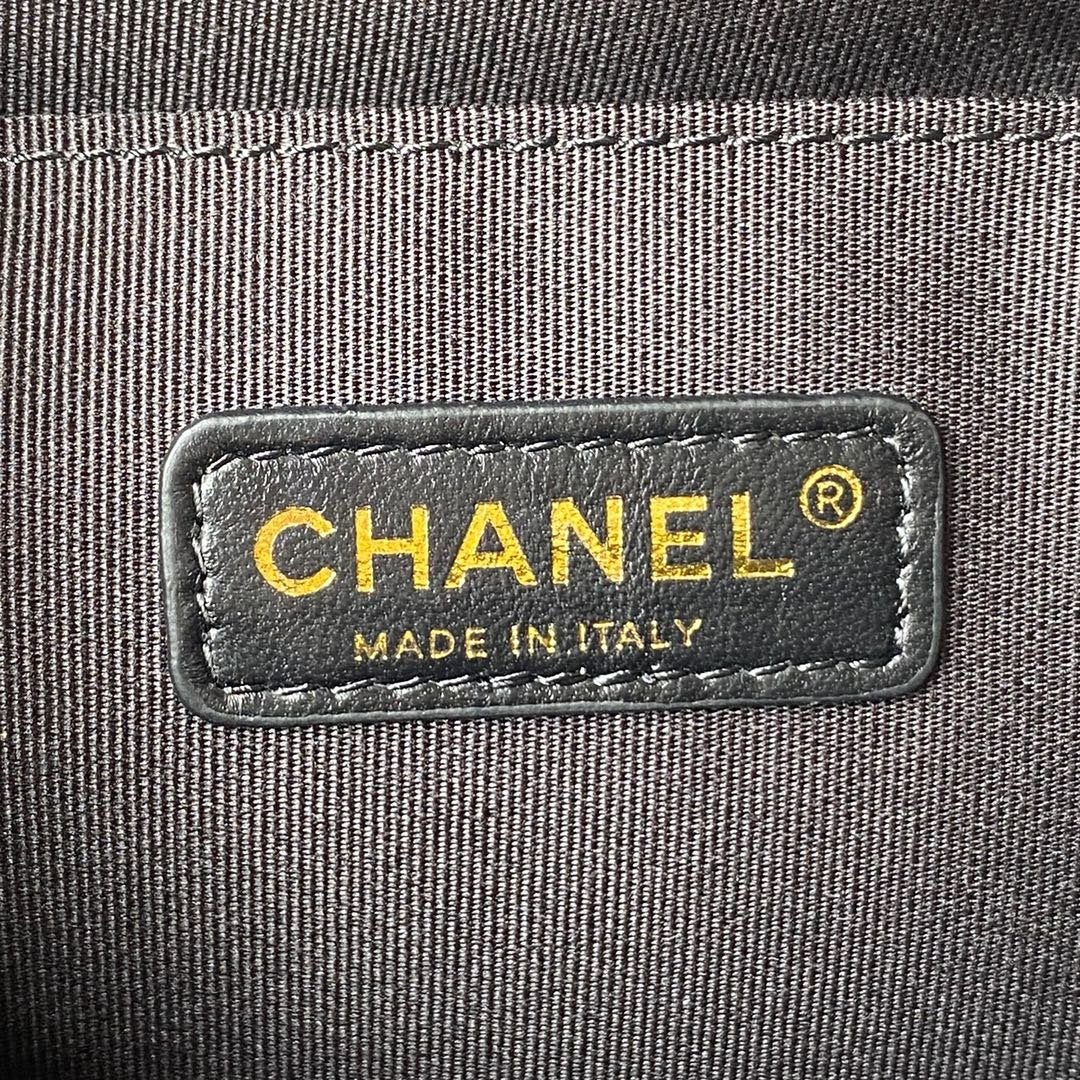 [TOP] CHANEL Calfskin Quilted Small Camera Case - Black