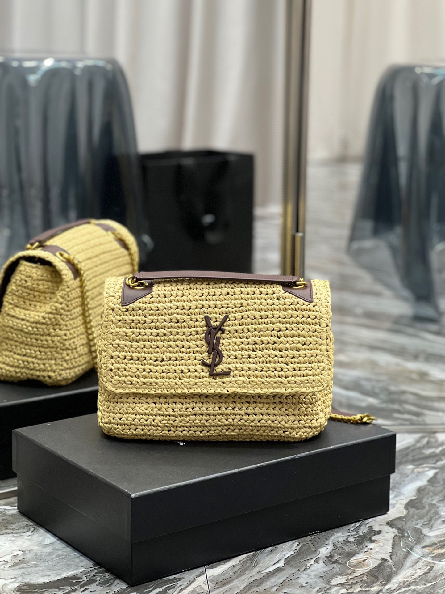 [TOP] Yves Saint Laurent YSL Niki Straw Bag