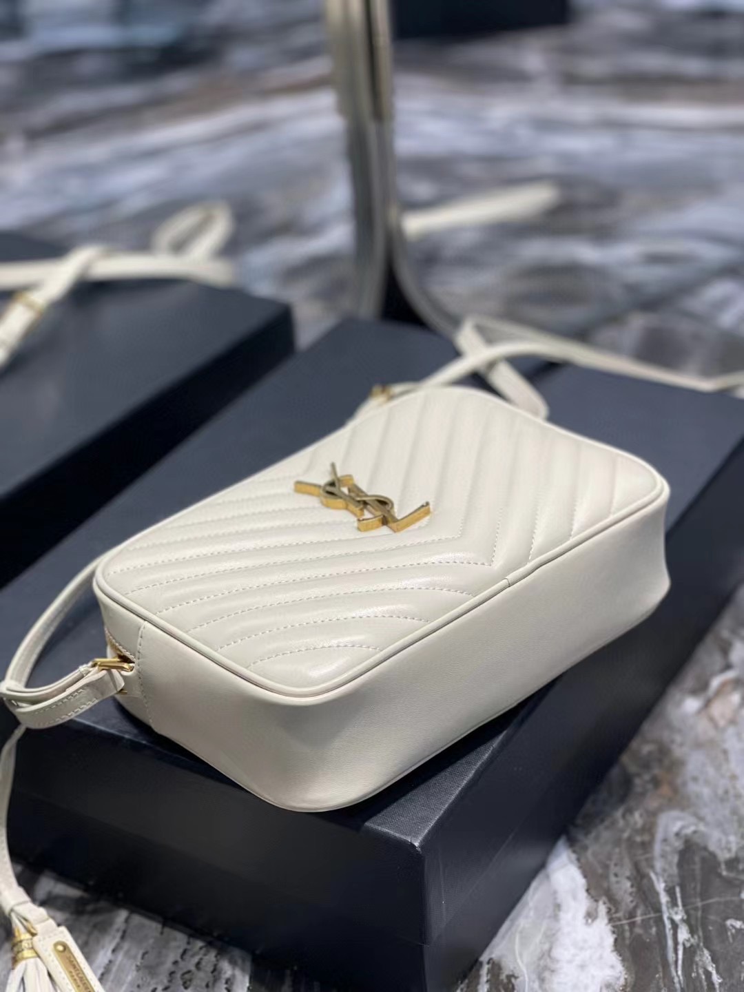[TOP] Yves Saint Laurent YSL LouLou Camera Bag - White w GHW