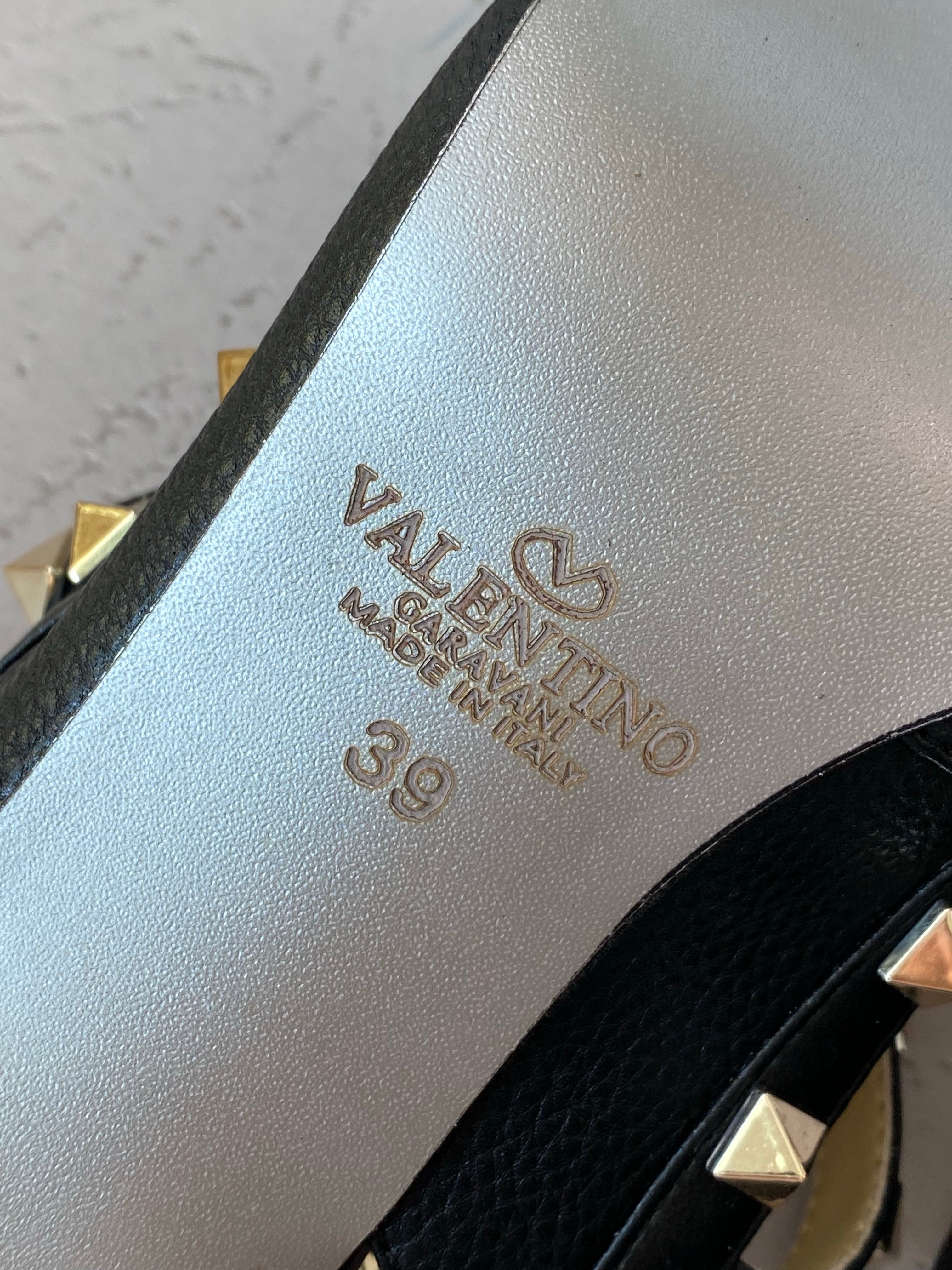 [TOP] VALENTINO  Rock Studs High Heels Grainy Leather - Black