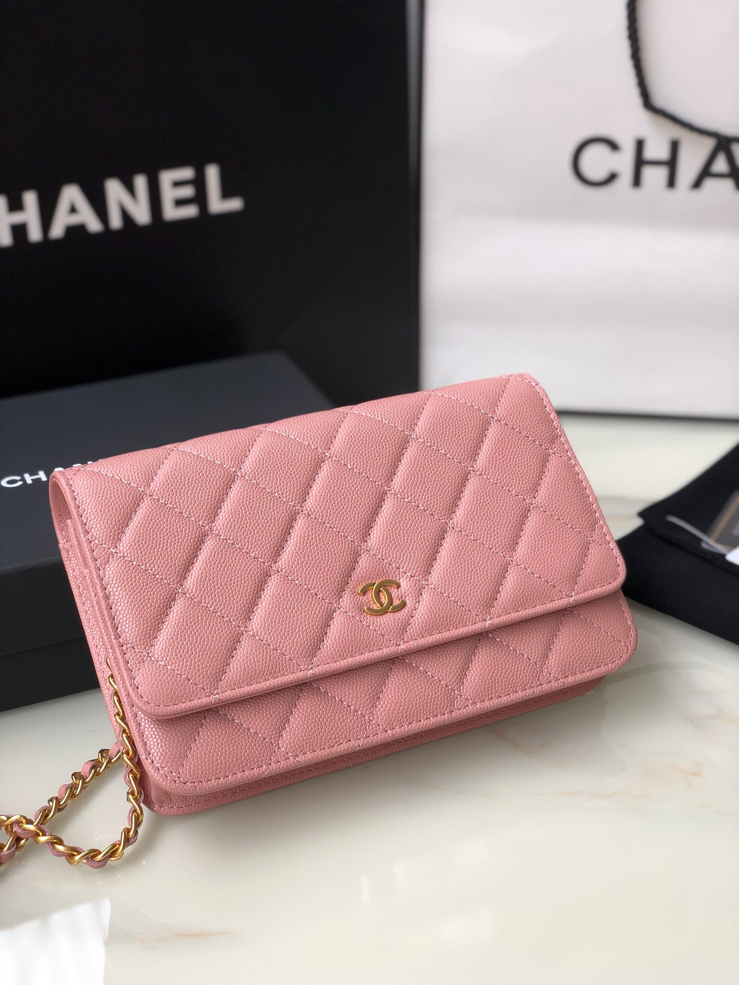 [TOP] CHANEL WOC Bag Caviar Leather - Pink