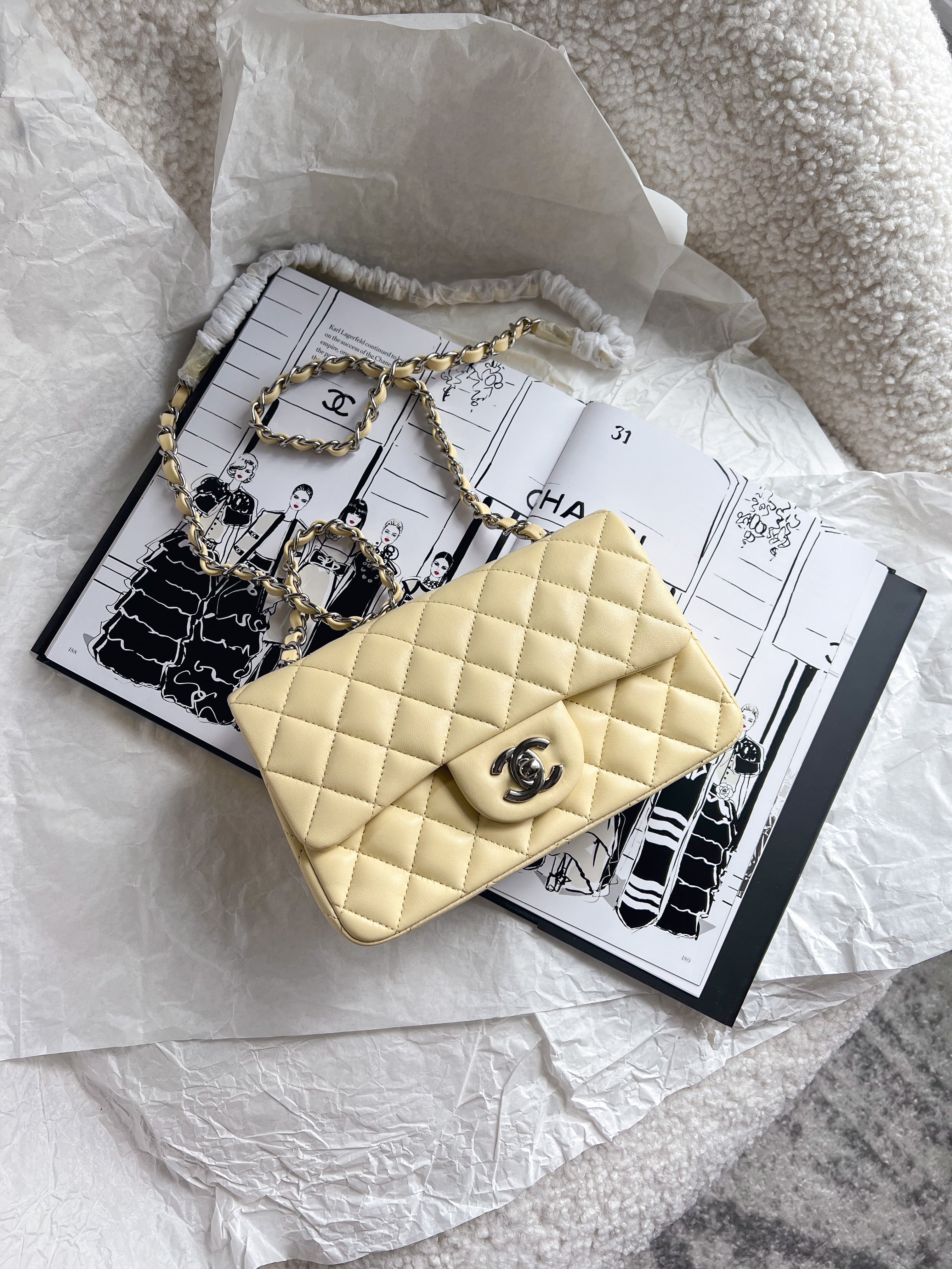 [TOP] CHANEL Classic Flap Bag Lambskin New Mini  13.5*17*8CM - Light Yellow & SHW