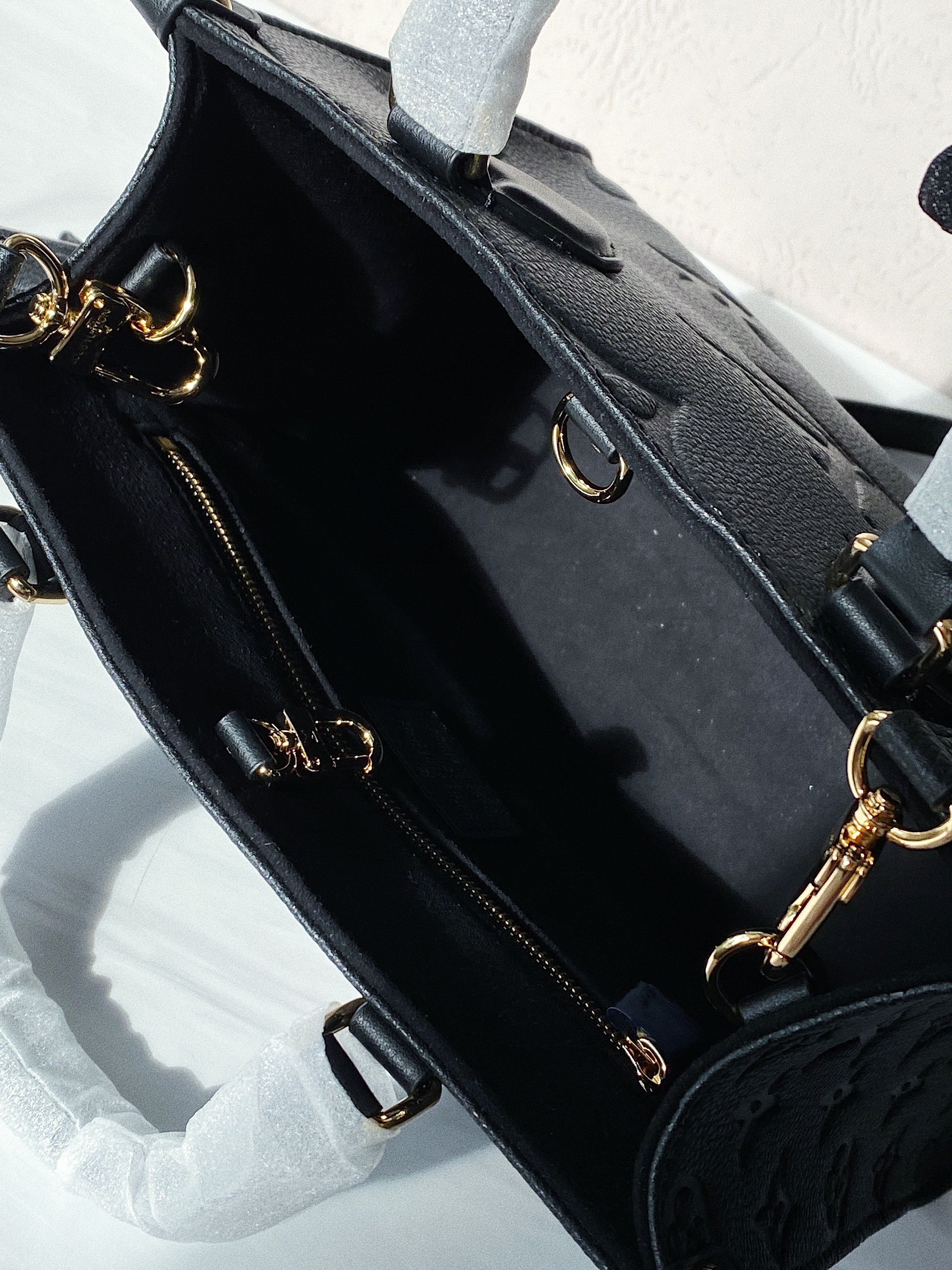 [TOP] Louis Vuitton LV On The Go Empreinte PM 25X19X11.5cm- Black