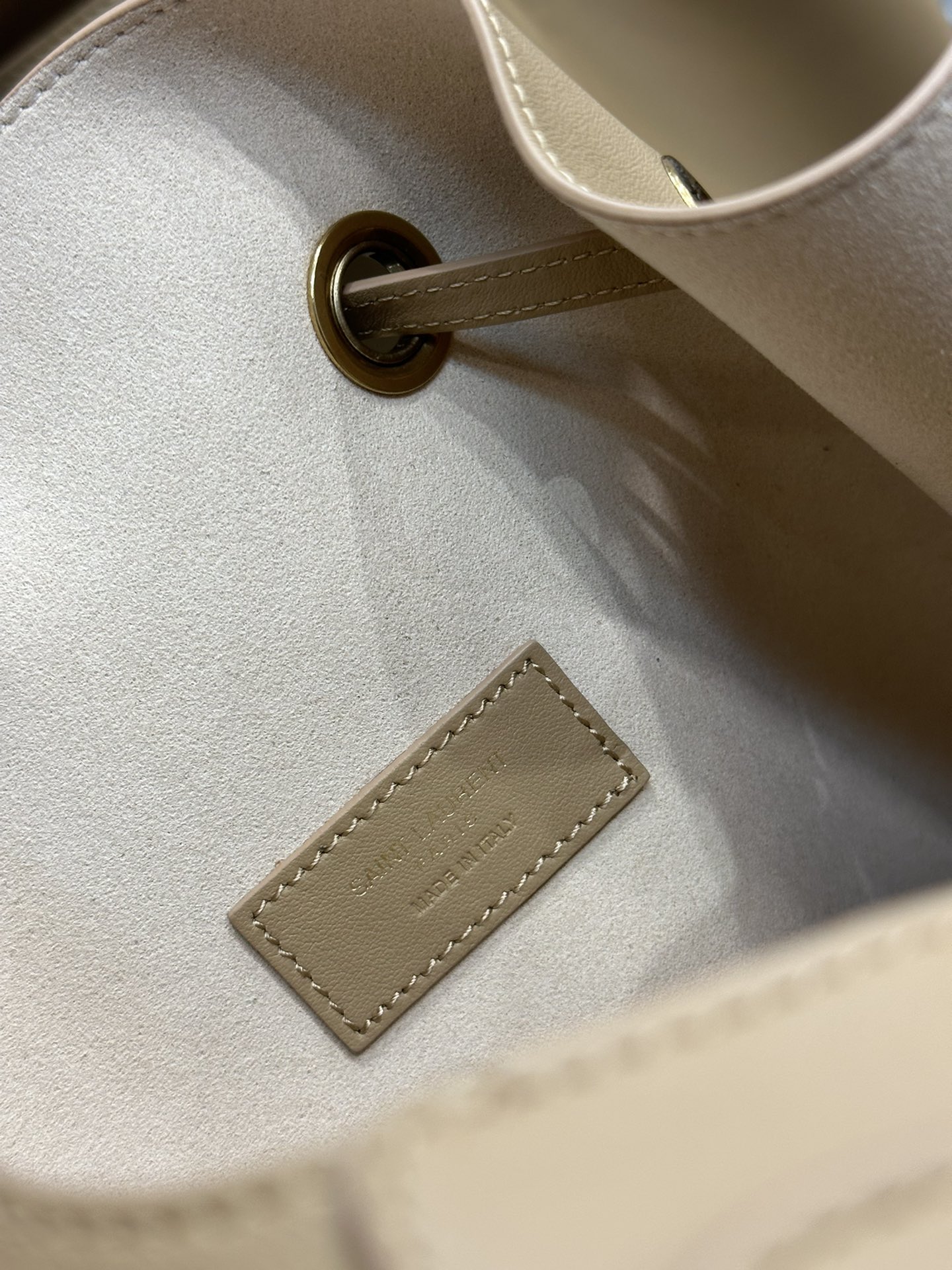 [TOP] Yves Saint Laurent YSL Flat Hobo bag