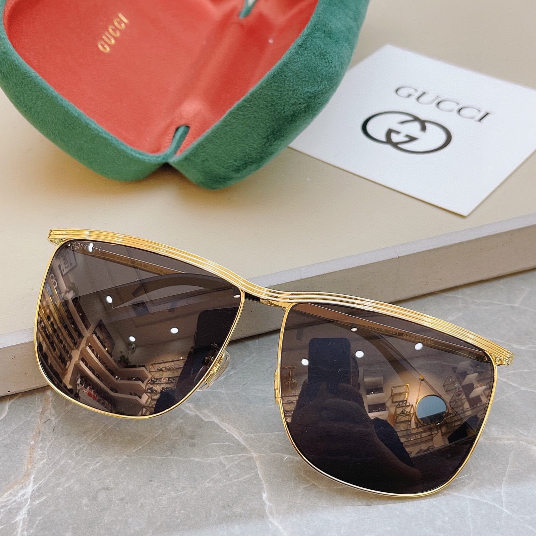 [TOP] Gucci  Sunglasses  - 4 Color