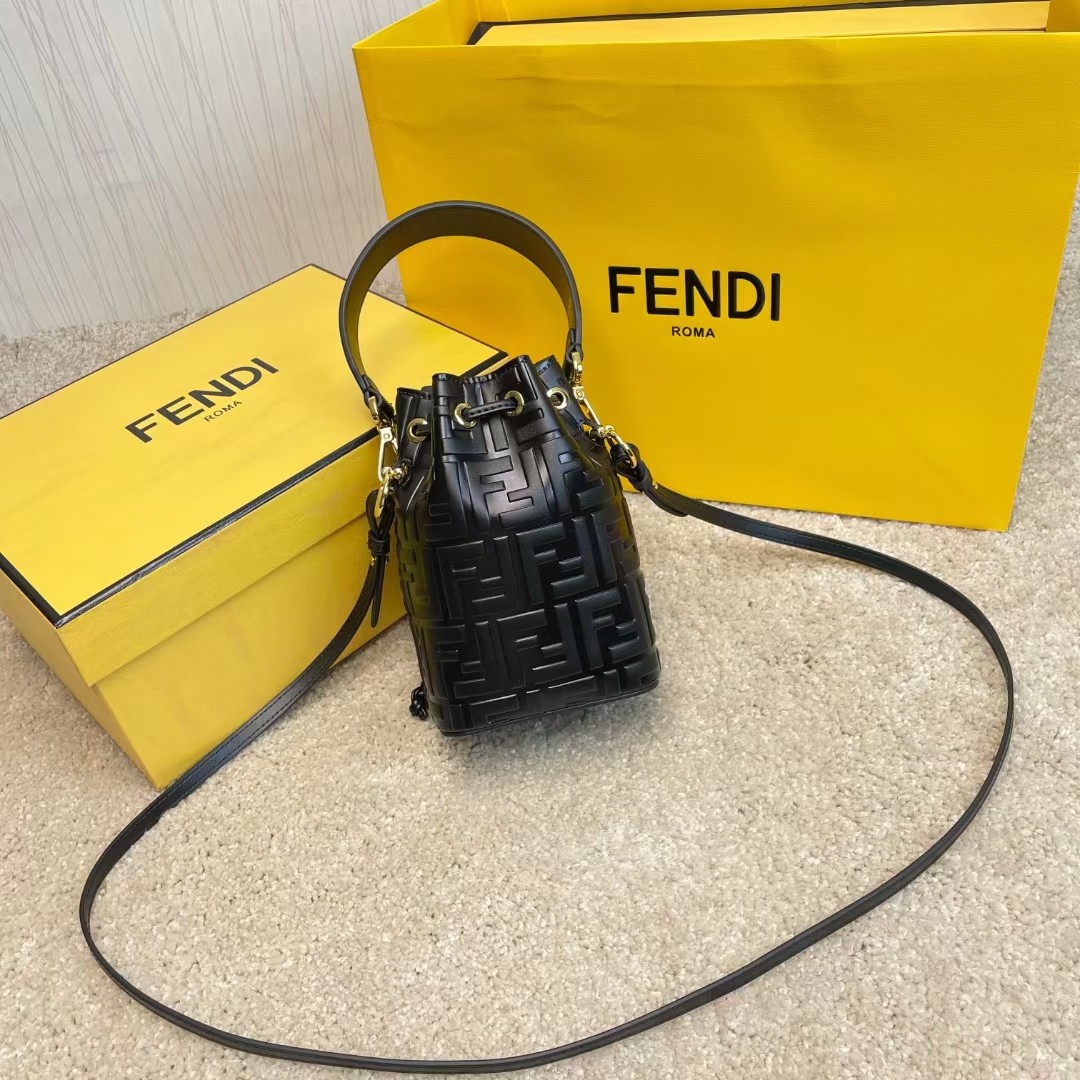 [TOP] FENDI Mon Tresor Bucket Bags - Black