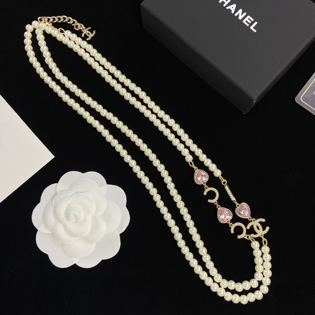 [TOP] CHANEL Long Pearl Necklace