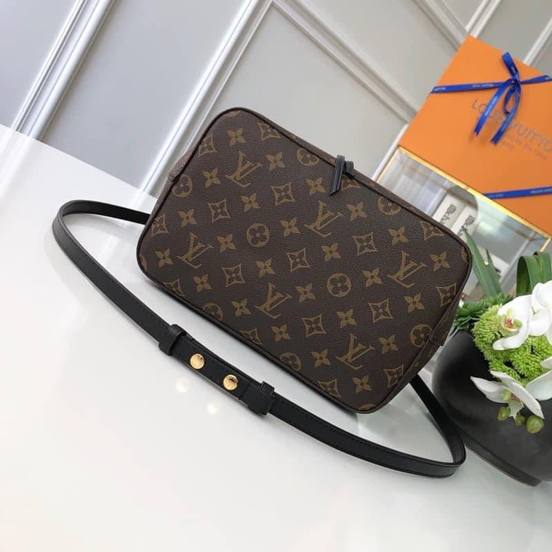 [TOP] Louis Vuitton LV £V Noe Bag Monogram 26×22×27CM- Black