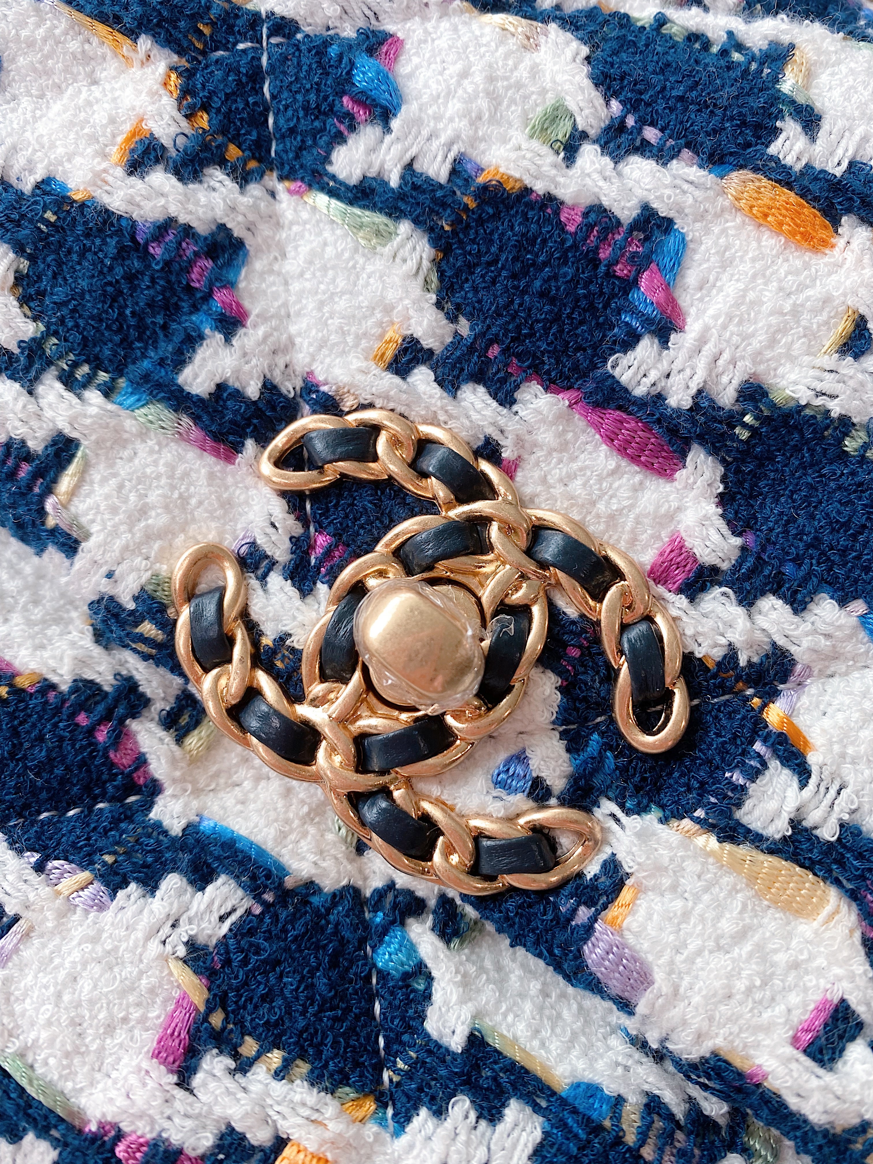 [TOP] CHANEL 19 Bag Small 26cm Houndstooth