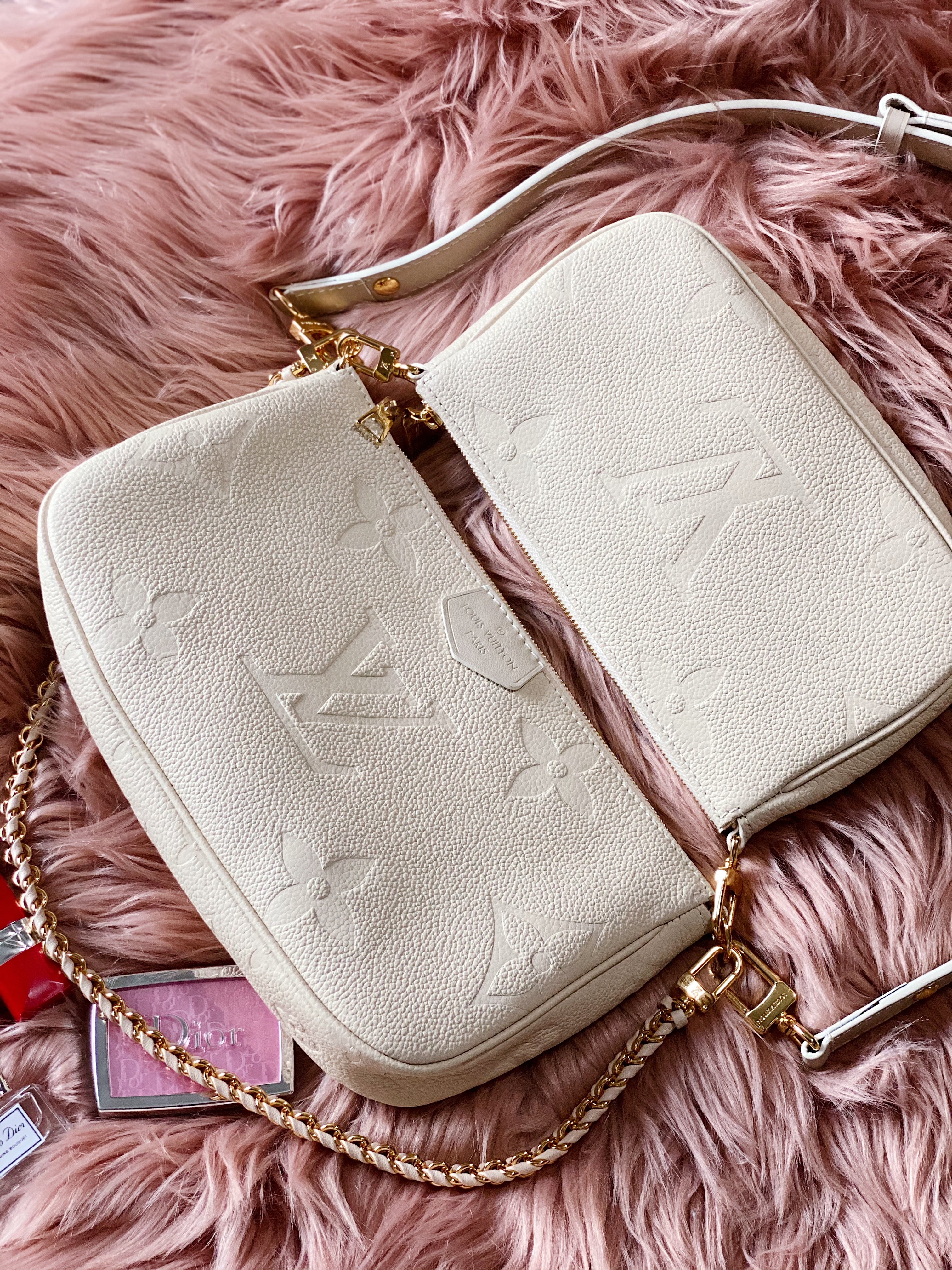 [TOP] Louis Vuitton LV £V Empreinte Multi Pochette Giant Monogram 21X12X3cm- White