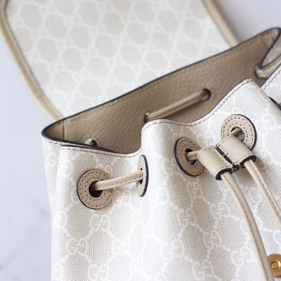 [TOP] GUCCI G*G Interlocking G Backpack - Cream
