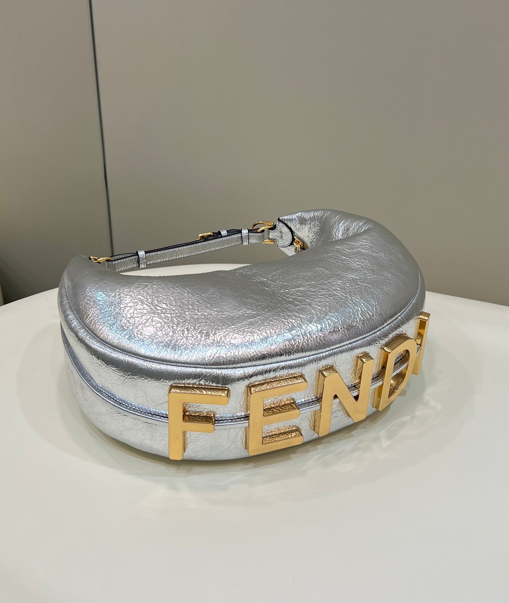 [TOP] FENDI Fendigraphy Bags Small Hand Bag - Silver