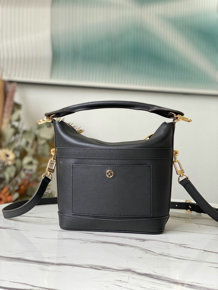 [TOP] Louis Vuitton LV  Cruiser PM Shoulder Bag 25 x 22.5 x 13cm - Black