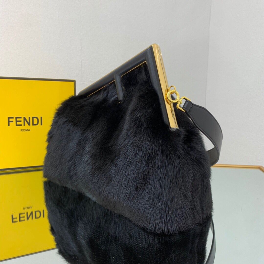 [TOP] FENDI FENDI First Medium Mink Bag - Black