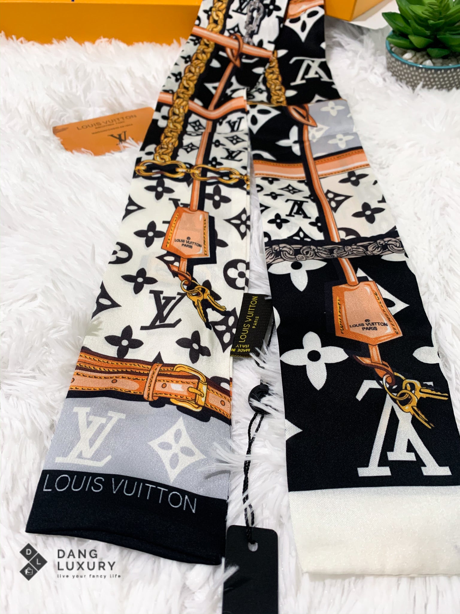 [TOP] Louis Vuitton LV Bandeau Twilly