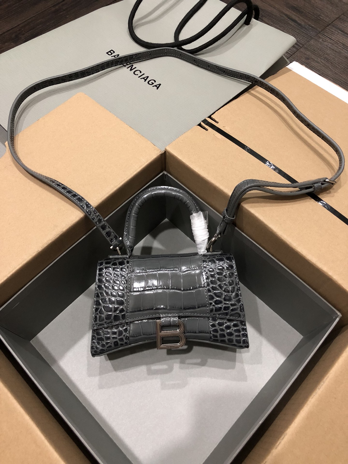 [TOP] BALENCIAGA Crocodile-Print Hourglass Bag 19/23cm - Gray