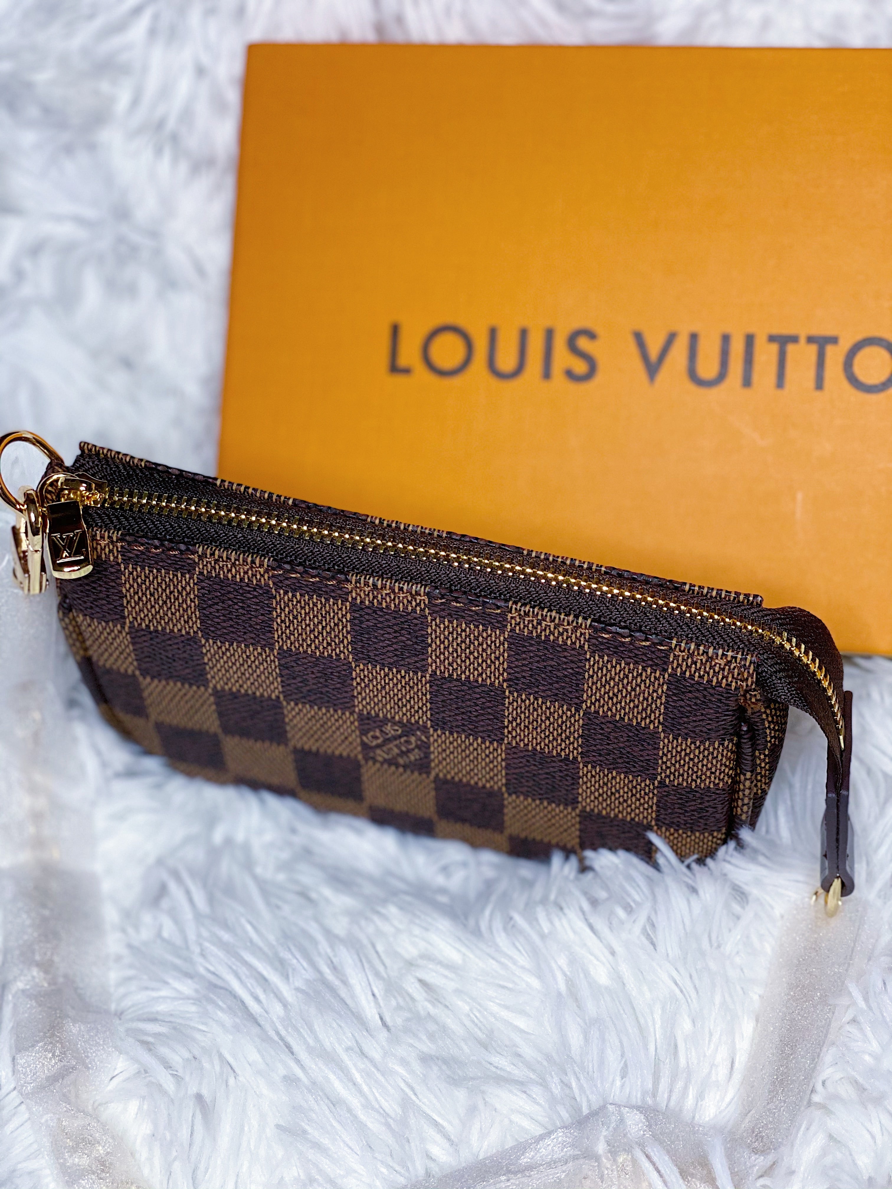 [TOP] Louis Vuitton LV Mini Pochette Accessories Damier Ebene