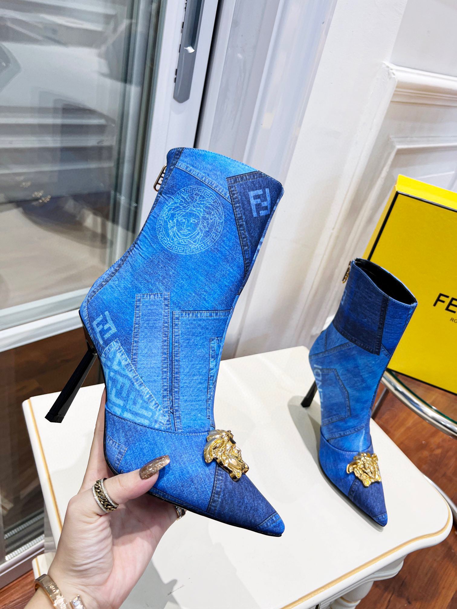 [TOP] FENDI x Versace Denim Boots - Blue & GHW