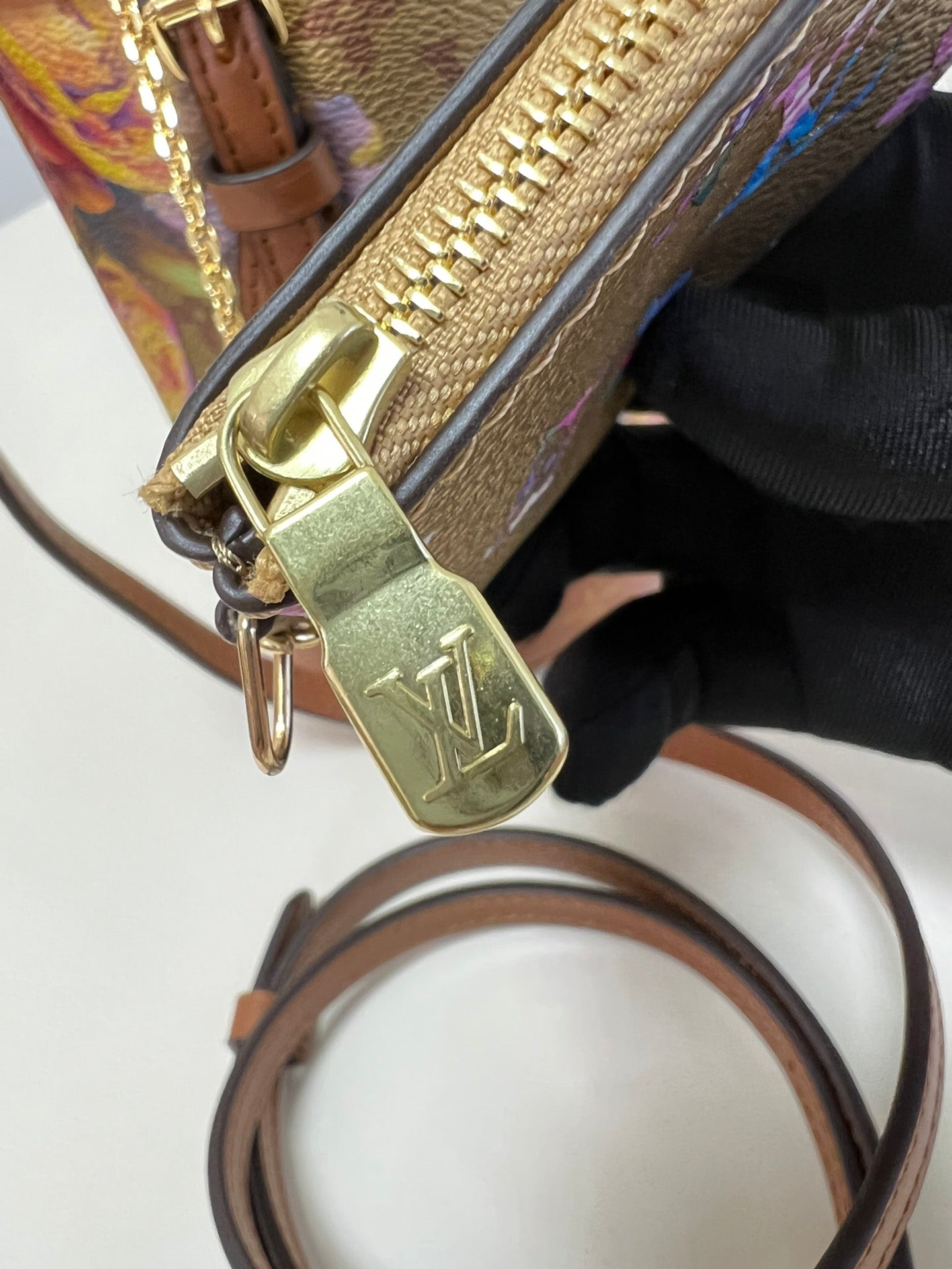 [TOP] Louis Vuitton LV L*V Nano Bucket Autres Toiles Monogram