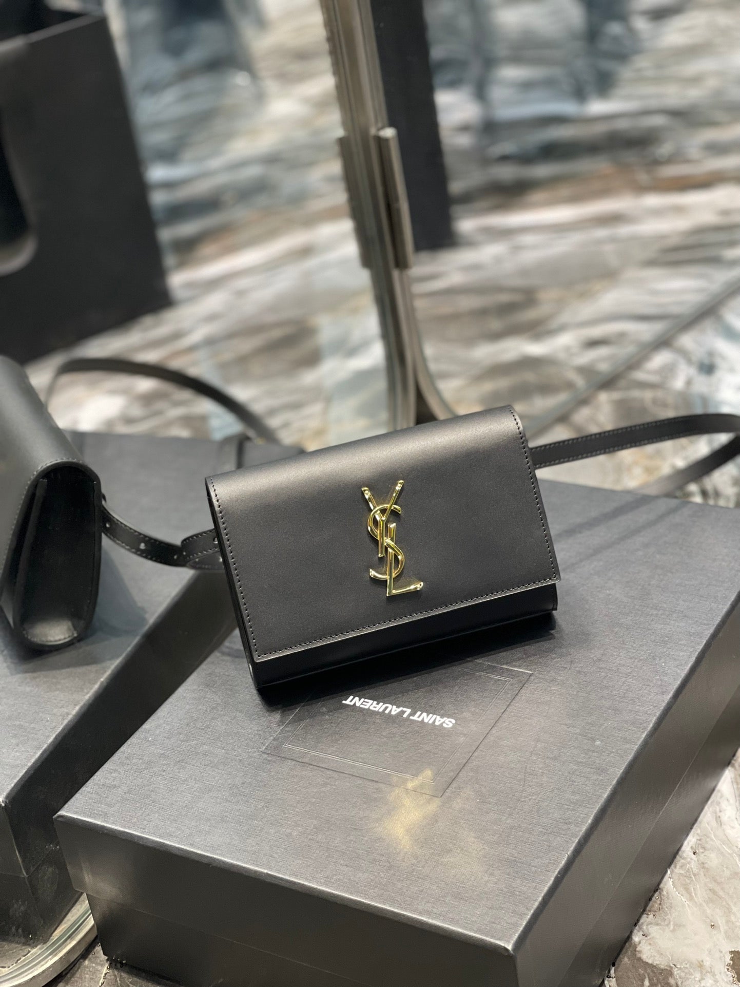 [TOP] Yves Saint Laurent YSL Kate Belt Bag - Black
