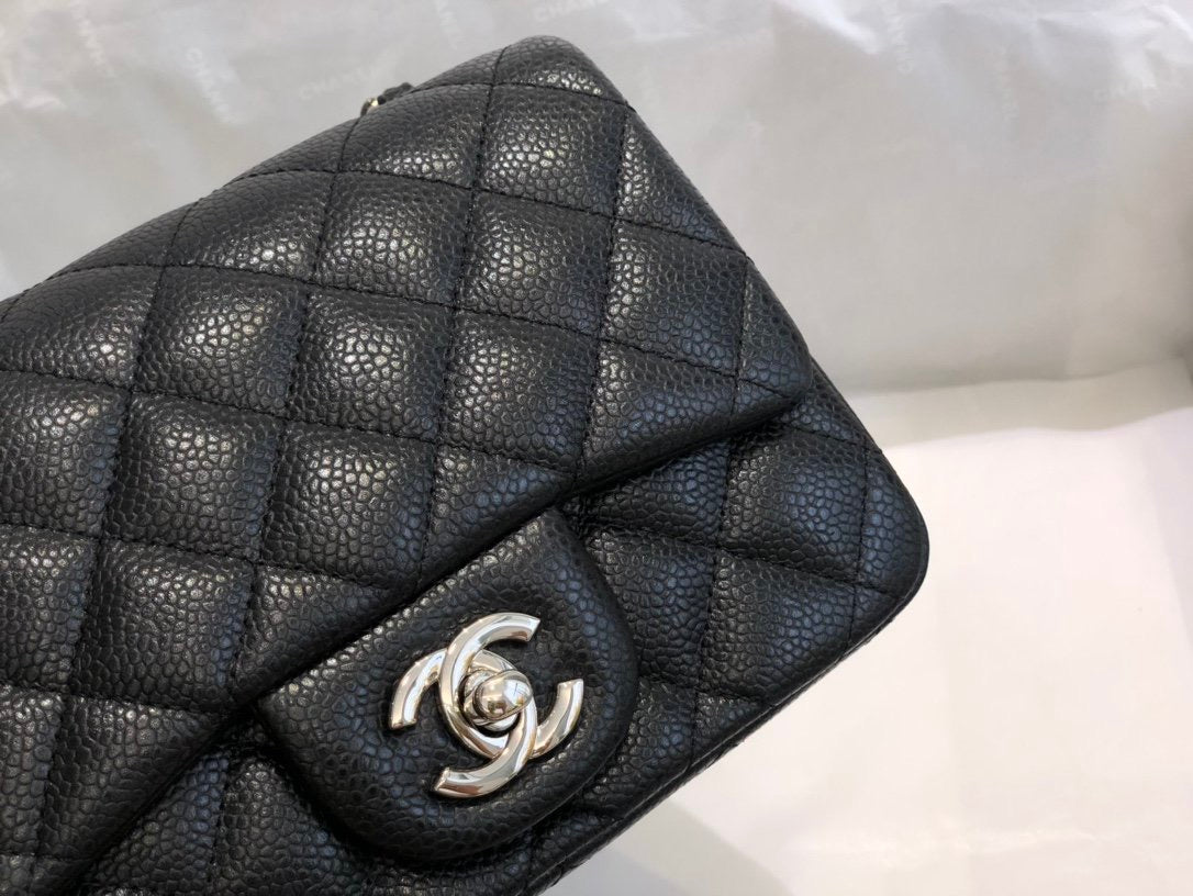 [TOP] CHANEL Classic Flap Bag Caviar Mini 17cm - Black & SHW