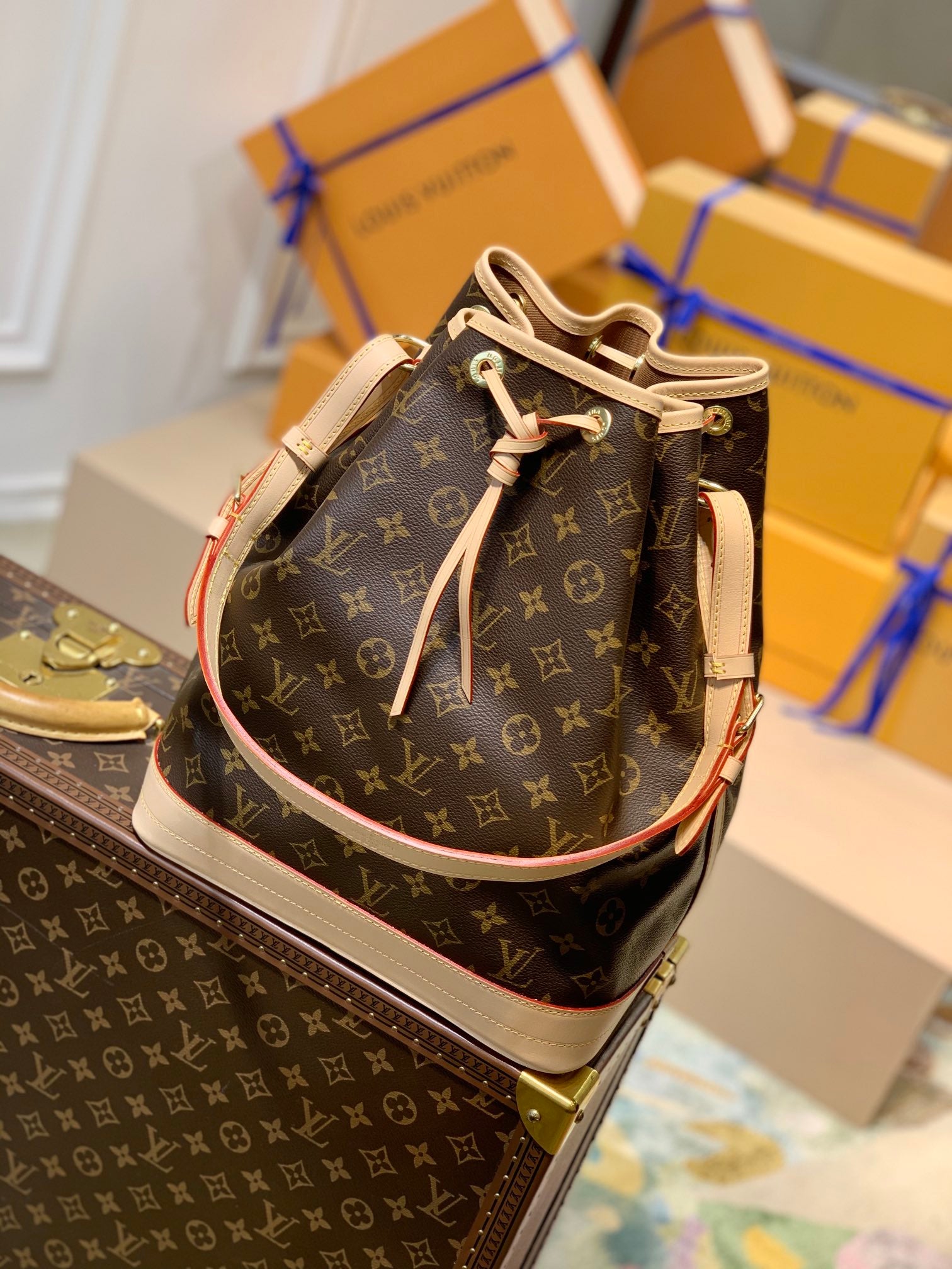 [TOP] Louis Vuitton LV Noe GM Monogram Bag 27×36×20CM - Brown