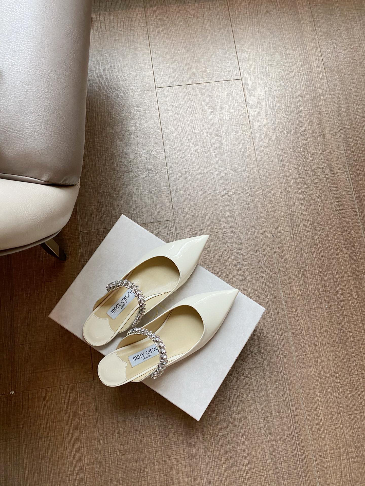 [TOP] Jimmy Choo Bing Flat Crystal - 4 Colours