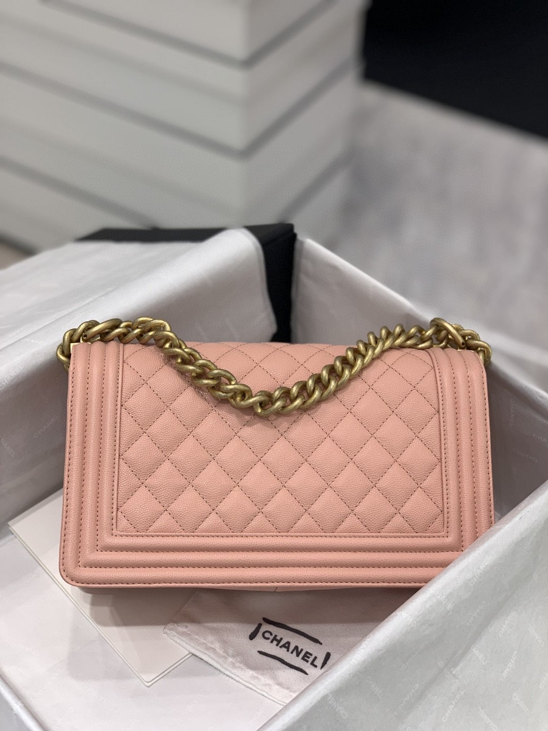 [TOP] CHANEL Le Boy Bag Caviar Medium 25CM - Light Apricot & GHW