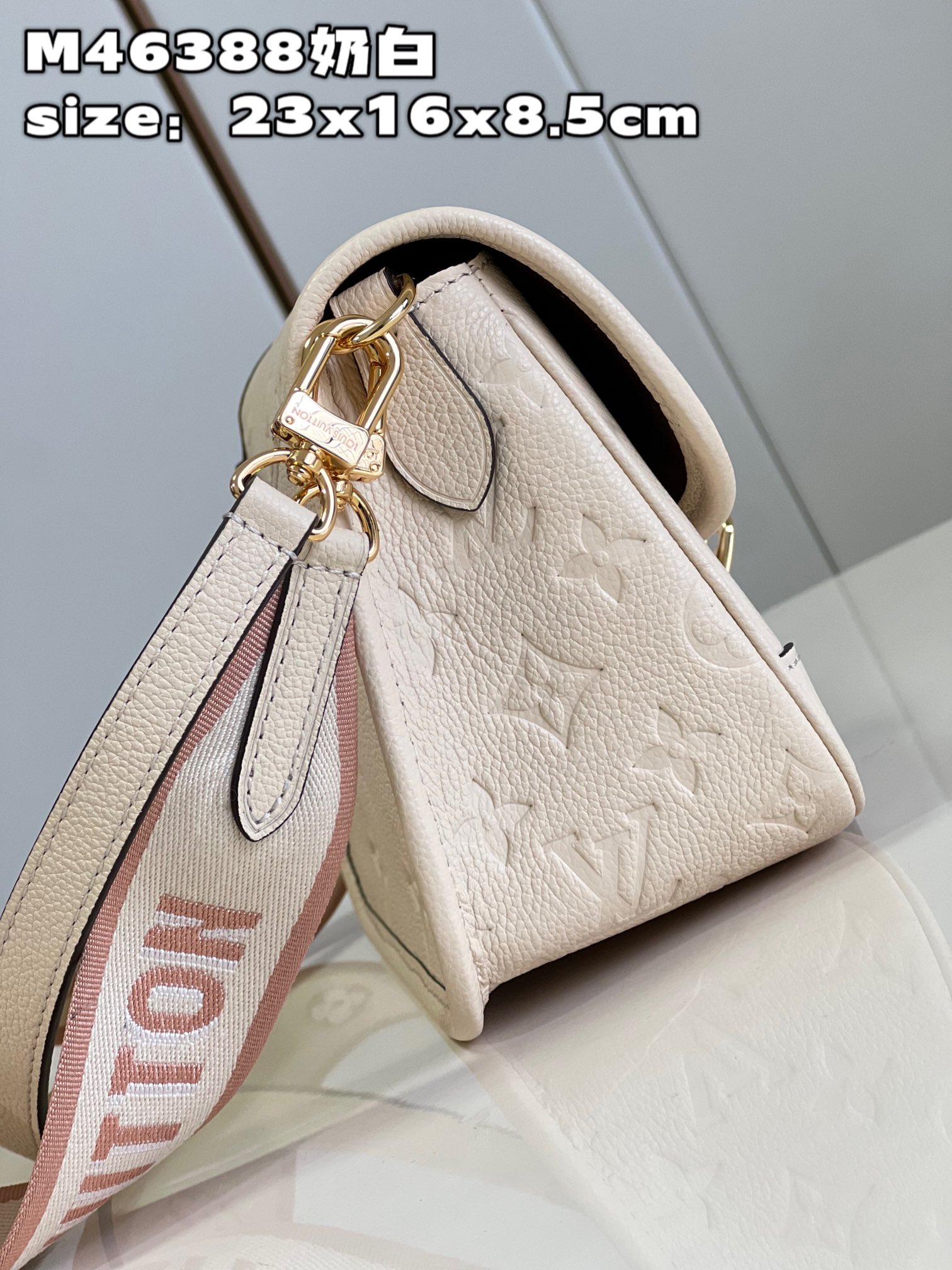 [TOP] Louis Vuitton LV Monogram  Diane Bag 23 x 16 x 8.5CM - White