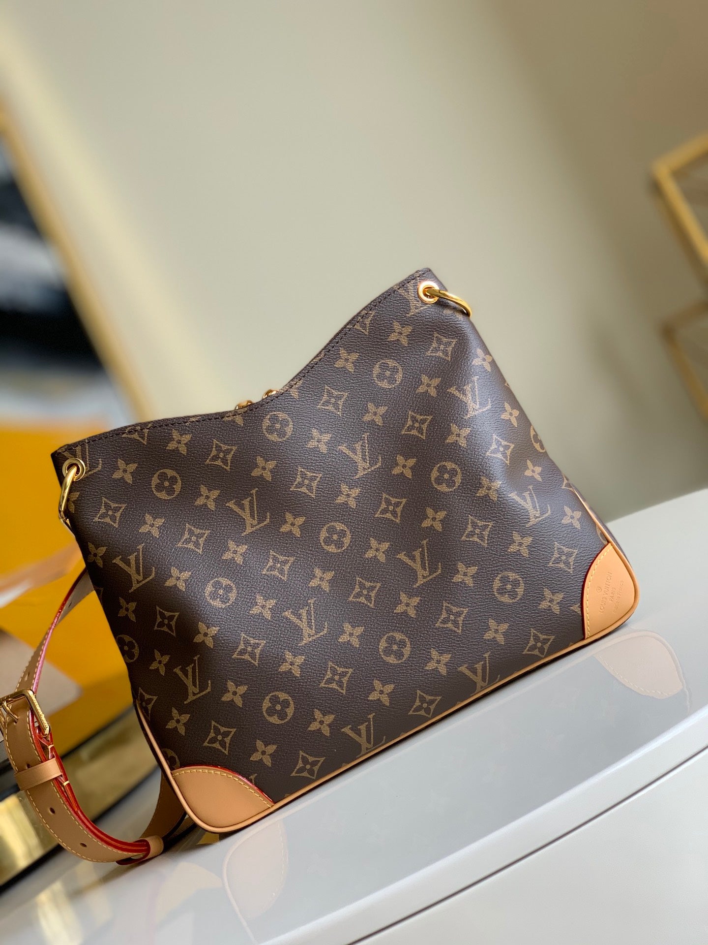 [TOP] Louis Vuitton LV LV ODEON MONOGRAM MM 31.0 x 27.0 x 11.0cm - TAN