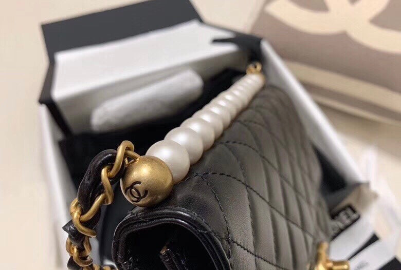[TOP] CHANEL Flap Bag Quilted Chic Pearl Lambskin Small - Black