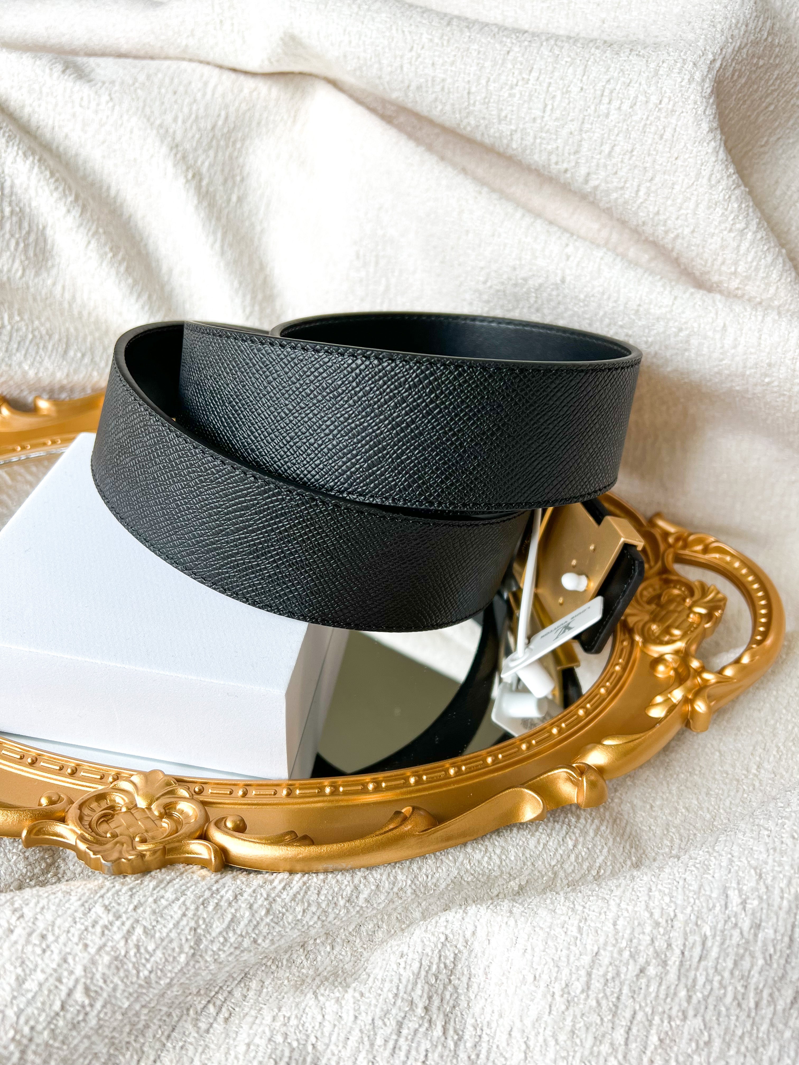 [TOP] Louis Vuitton LV L*V Black and Gold Caro Belts