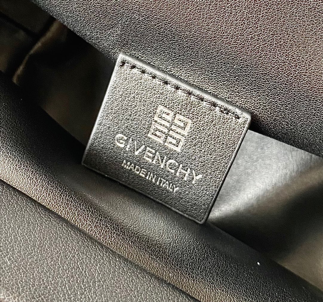 [Top] GIVENCHY Kenny Leather Bag 32x22x17CM - 6 Color