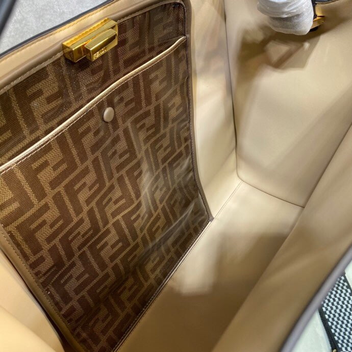 [TOP] FENDI FENDI D-Lite Large Bag - Black