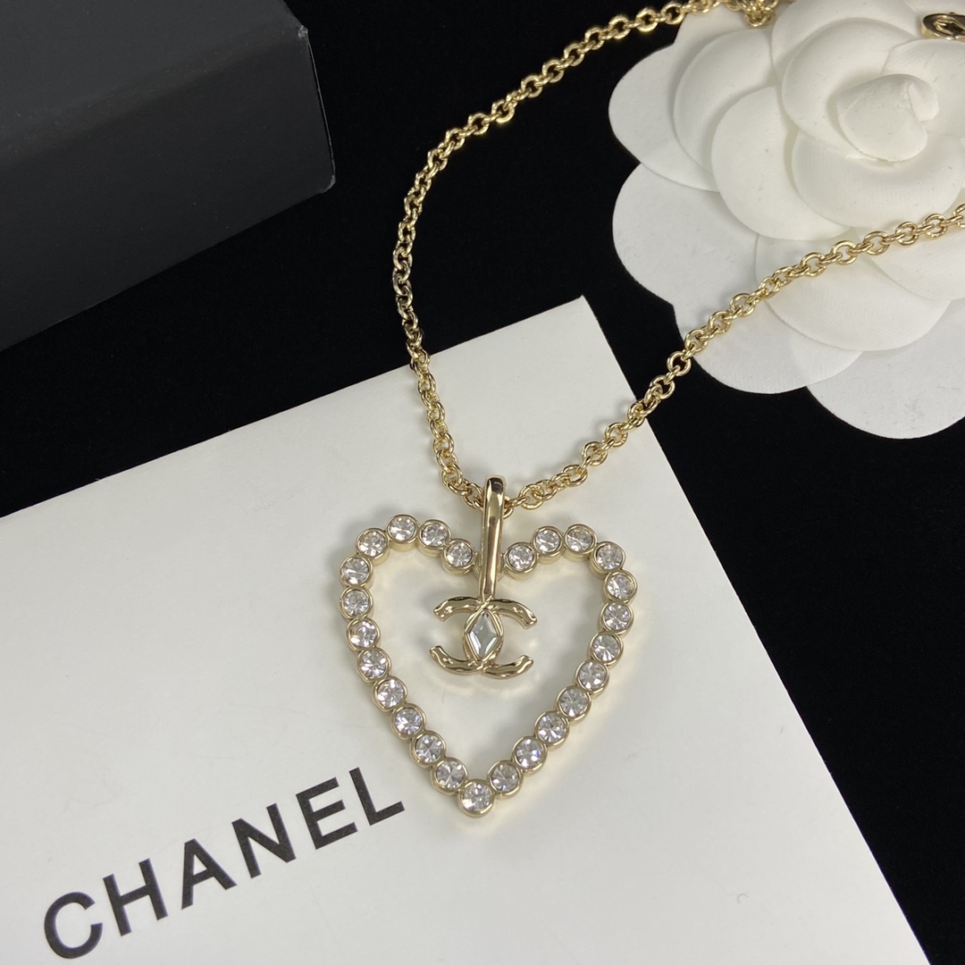 [TOP] CHANEL Necklace Earrings Brooch Set