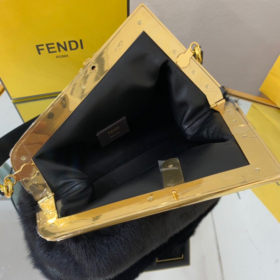 [TOP] FENDI FENDI First Medium Mink Bag - Black