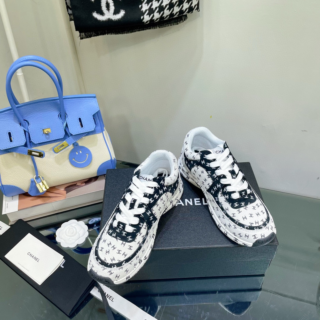 [TOP] CHANEL Two Tone Sneaker - 8 Clolours