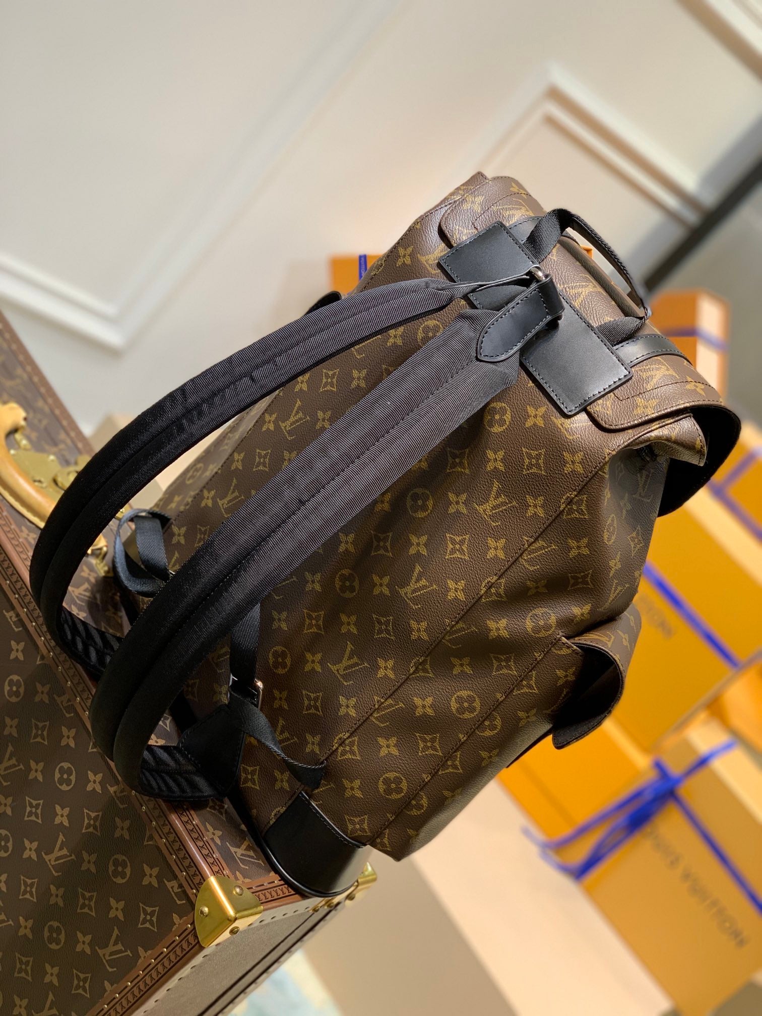 [TOP] Louis Vuitton LV L*V Christopher Monogram Backpack PM 41.0x48.0x13.0cm - Black