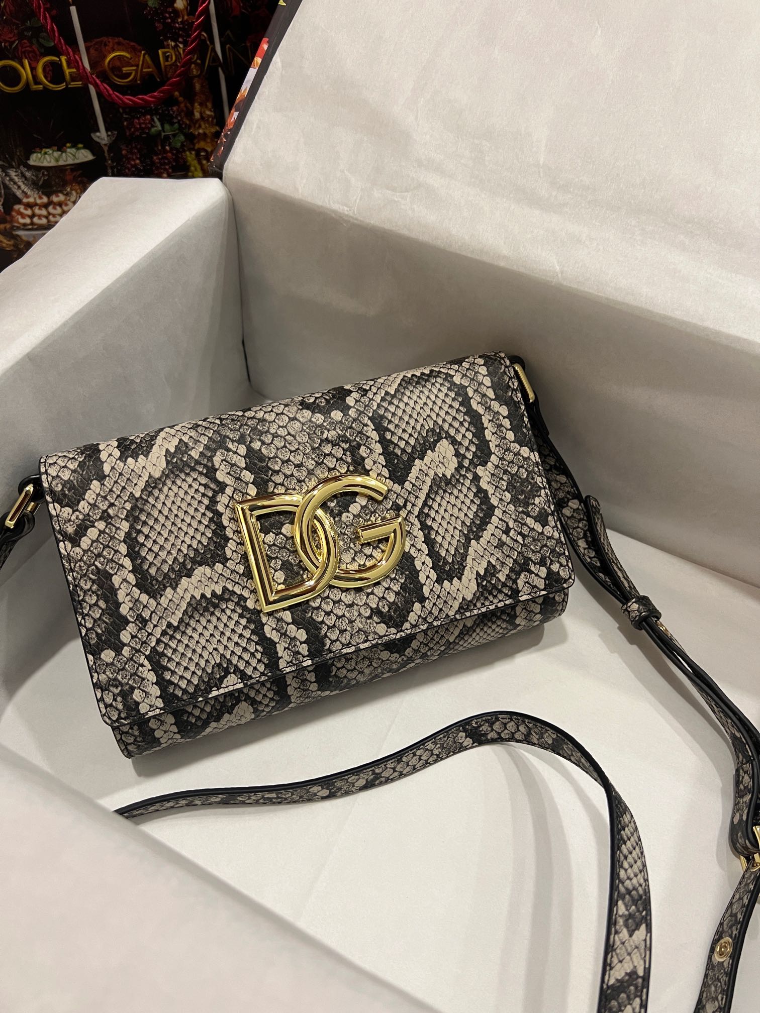 [TOP] Dolce & Gabbana D&G Calfskin Python Print 3.5 Bag  21*14*5cm