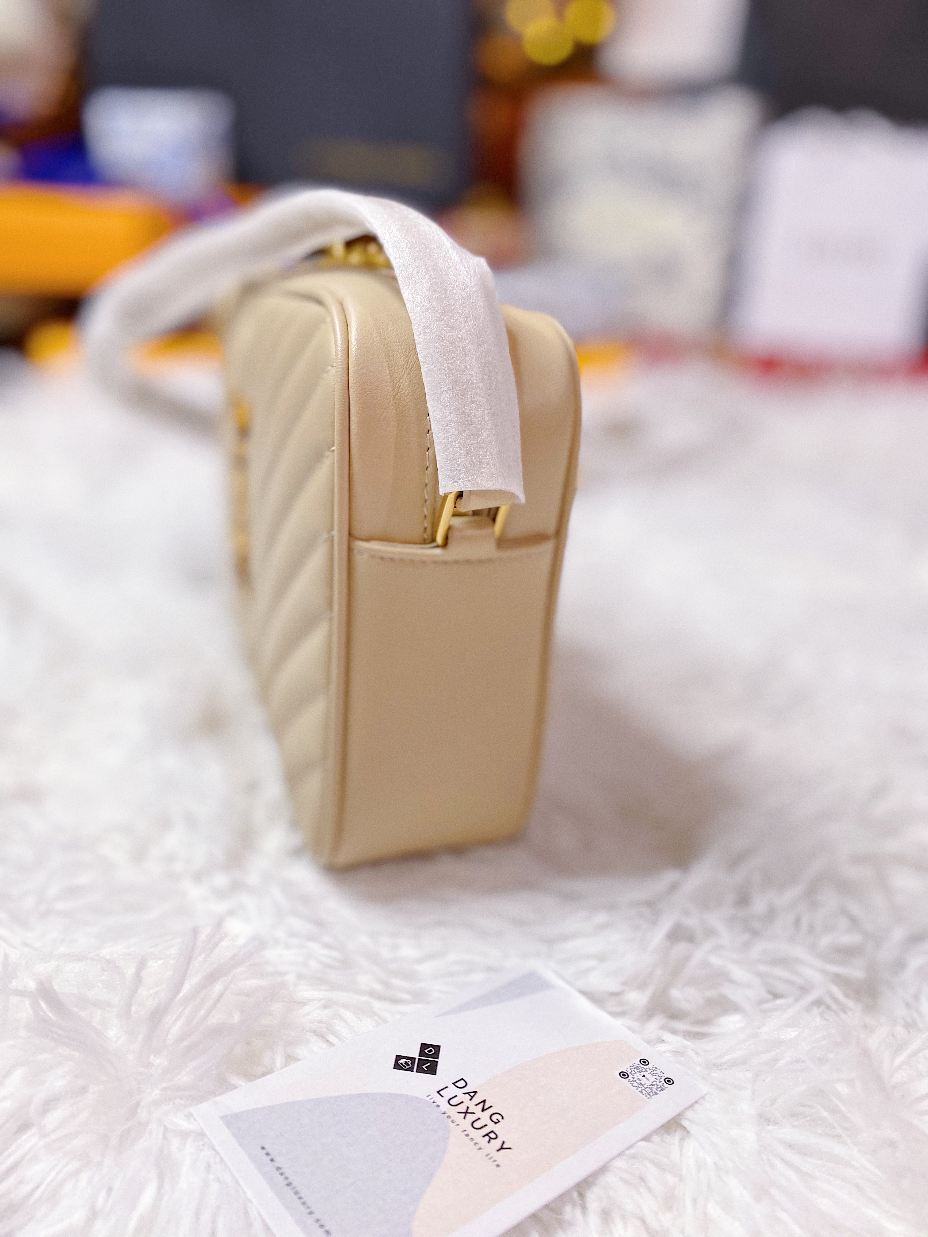 [TOP] Yves Saint Laurent YSL YSL LouLou Camera Bag - BEIGE