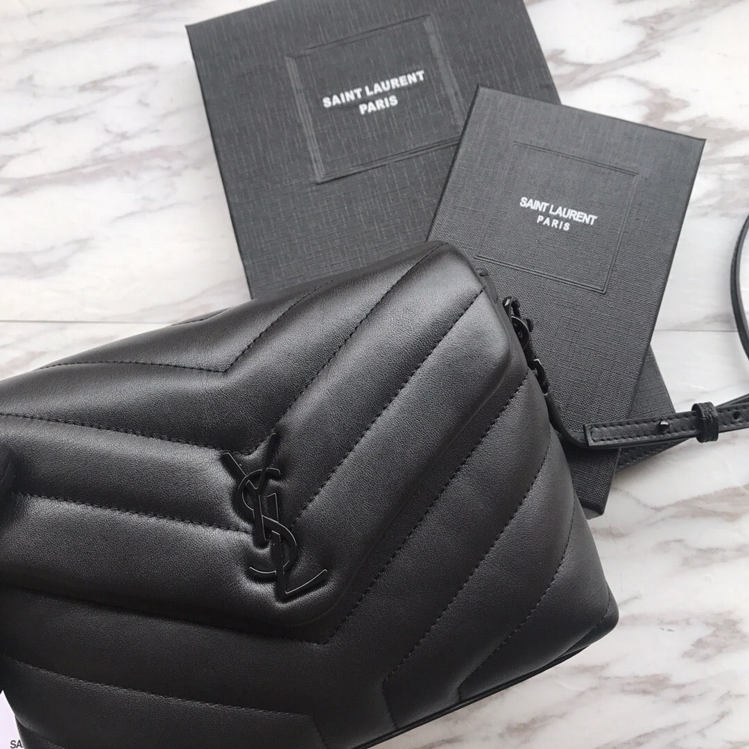 [TOP] Yves Saint Laurent YSL Loulou Toy Bag 20×7×15cm - All Black