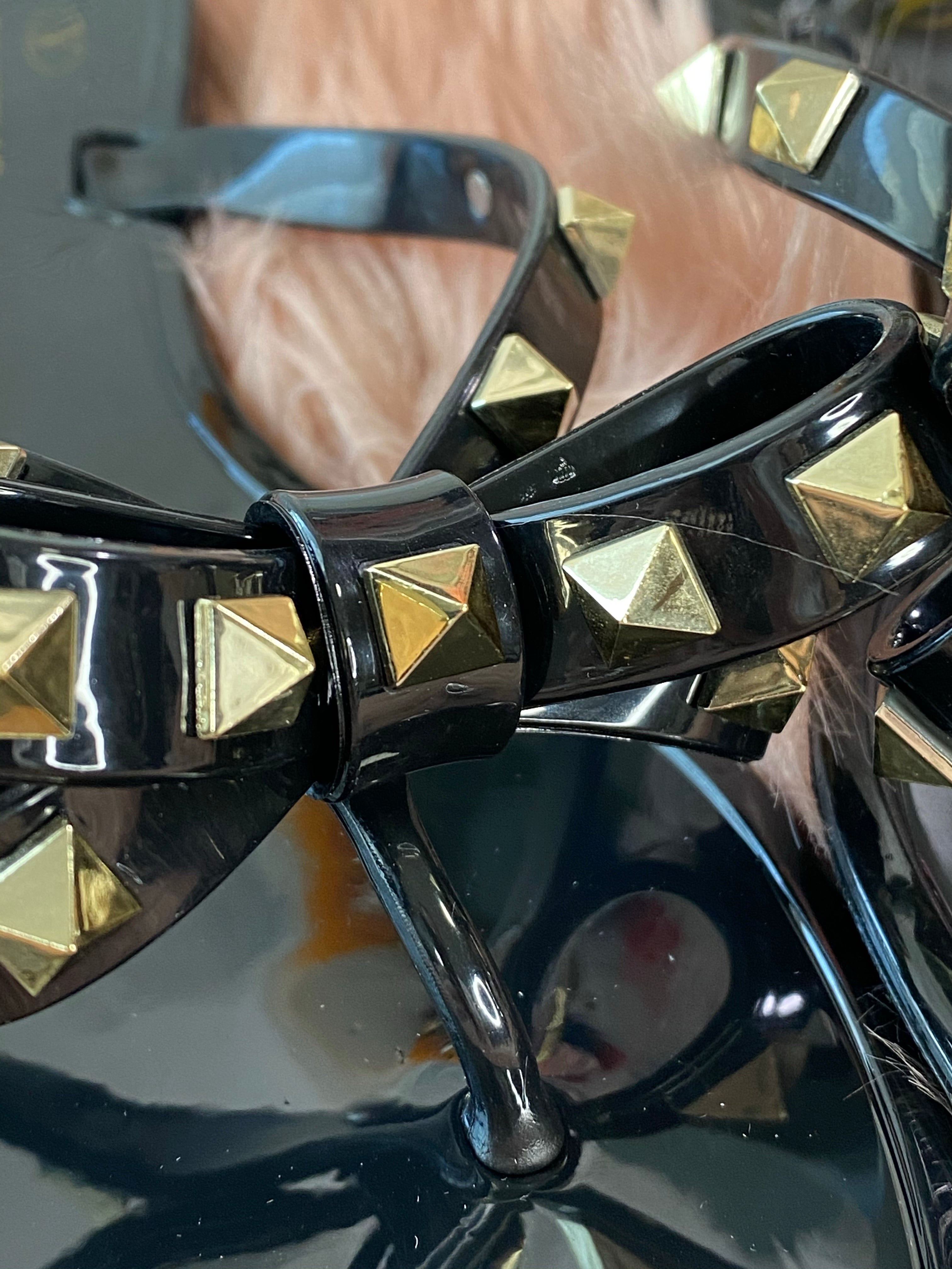 [TOP] VALENTINO Jelly Thong Sandals Studs - Black