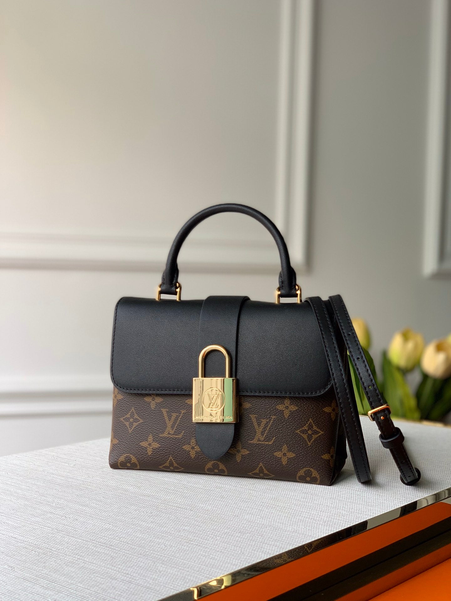 [TOP] Louis Vuitton LV Locky BB Bag Monogram 20.0 x 16.0 x 7.5 cm- Black