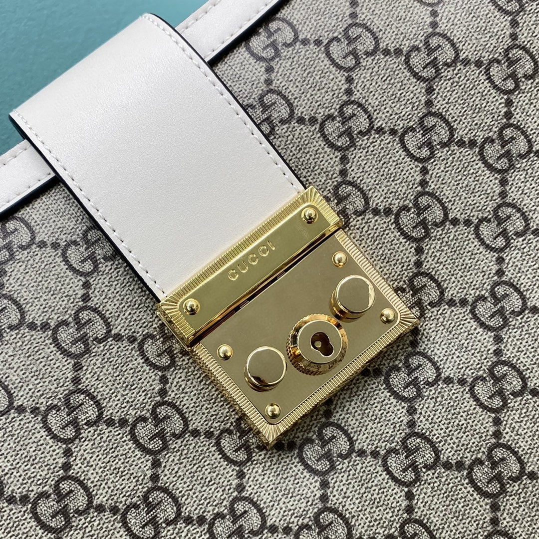 [TOP] GUCCI G*G Padlock Chain Small Tote  - White