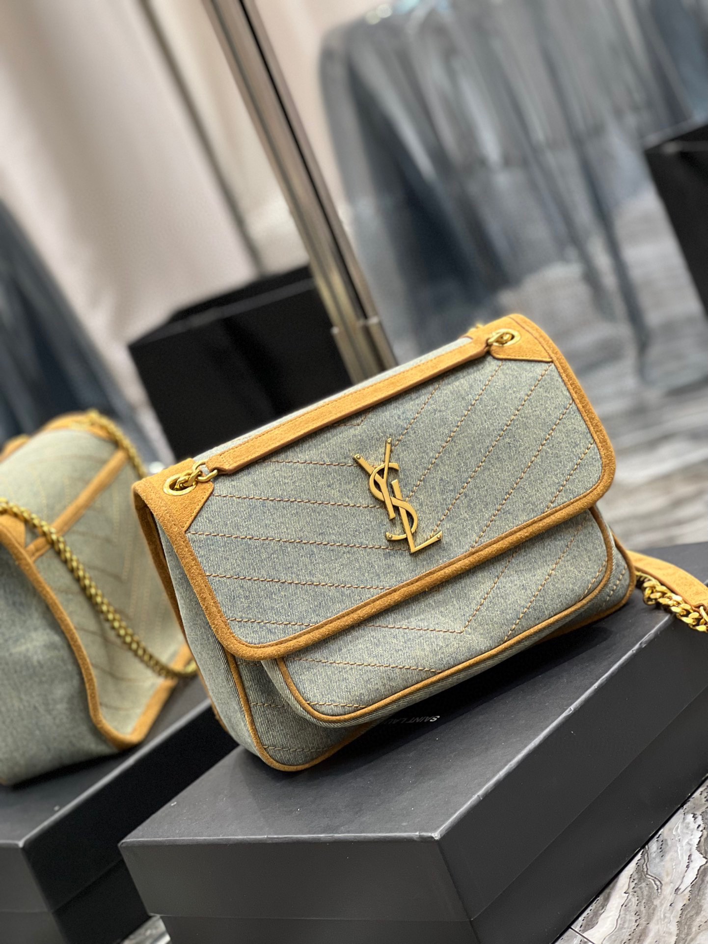 [TOP] Yves Saint Laurent YSL Niki Shoulder Bag - Green