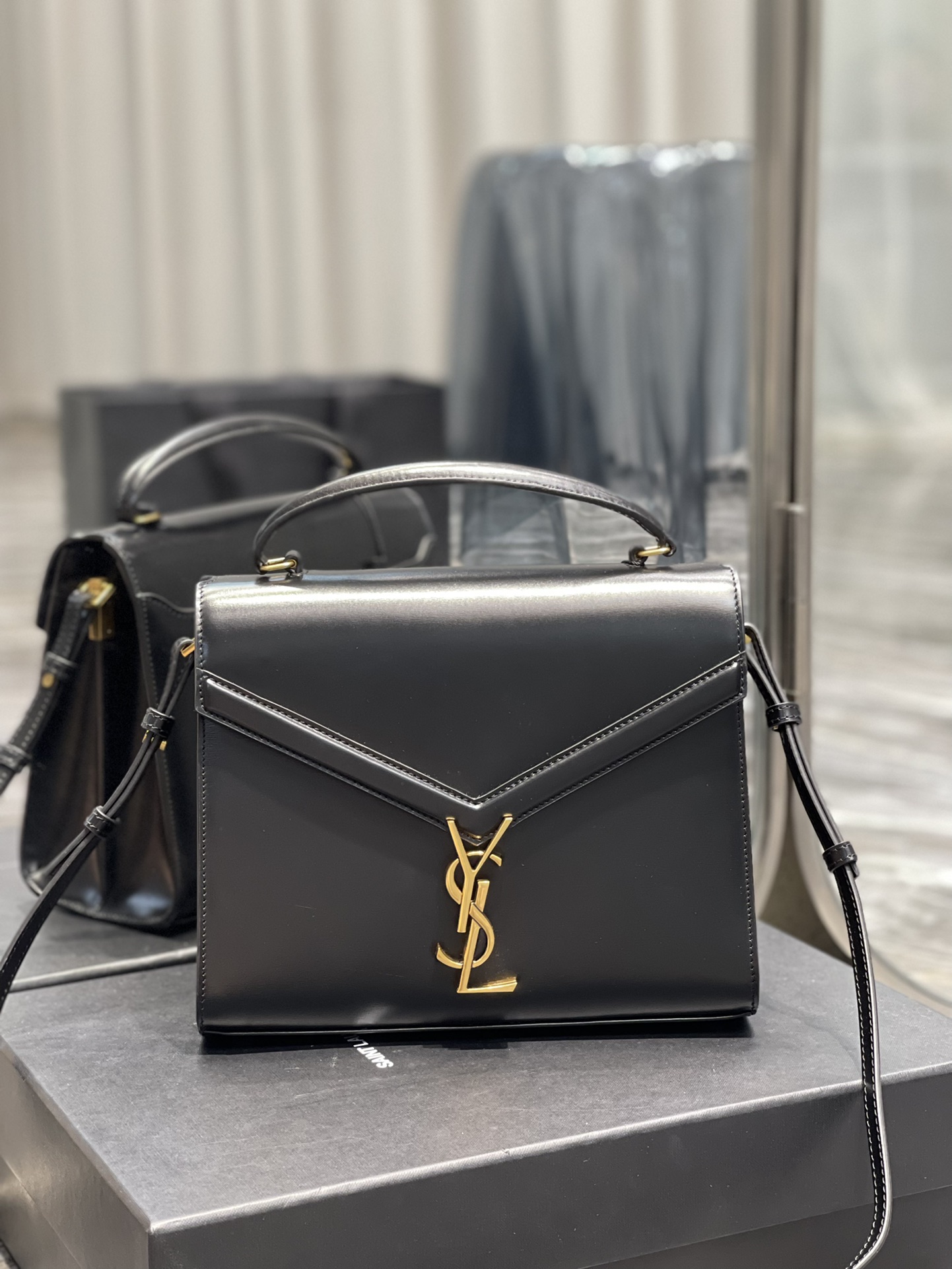 [TOP] Yves Saint Laurent YSL Cassandra Cowhide Bag - GHW - 3 Color