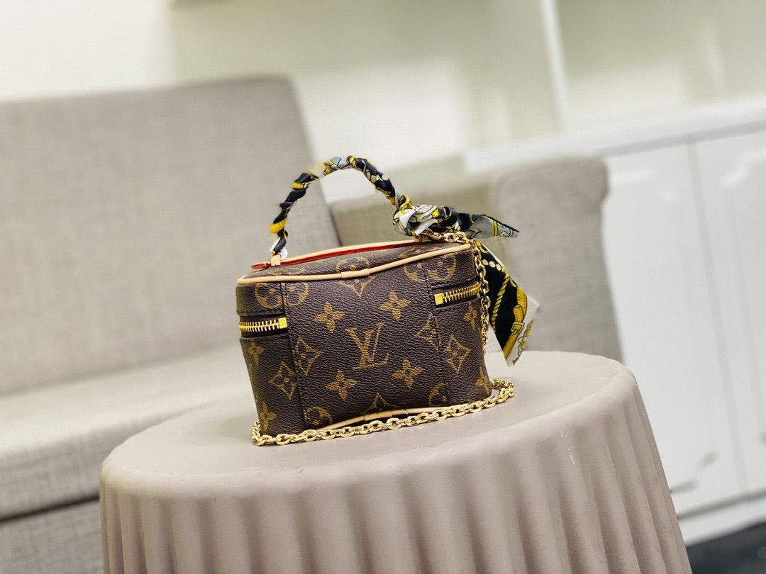 [TOP] Louis Vuitton LV Nice Nano 14x10.2x8.5cm - Brown