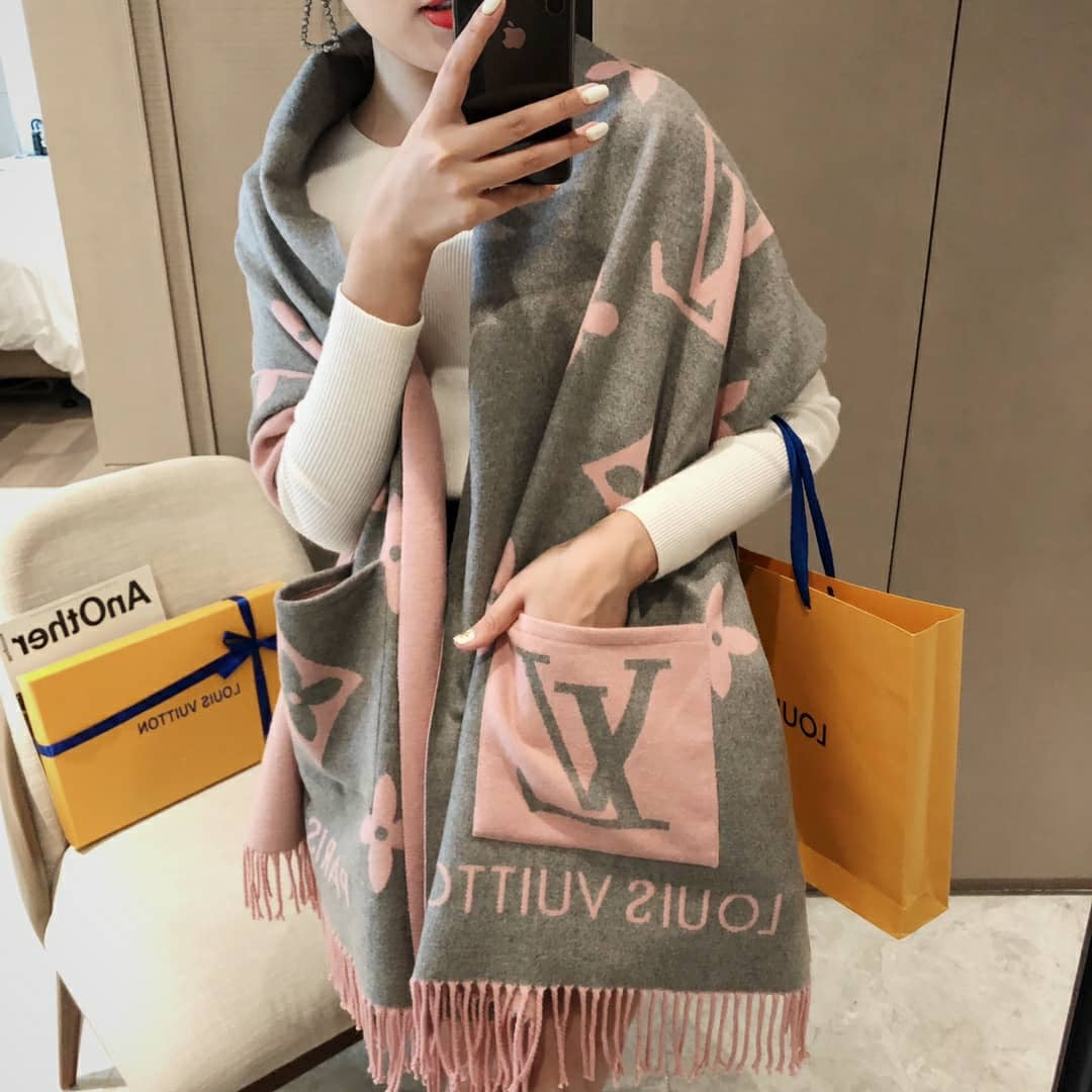 [TOP] Louis Vuitton LV LV Scarf With Pockets